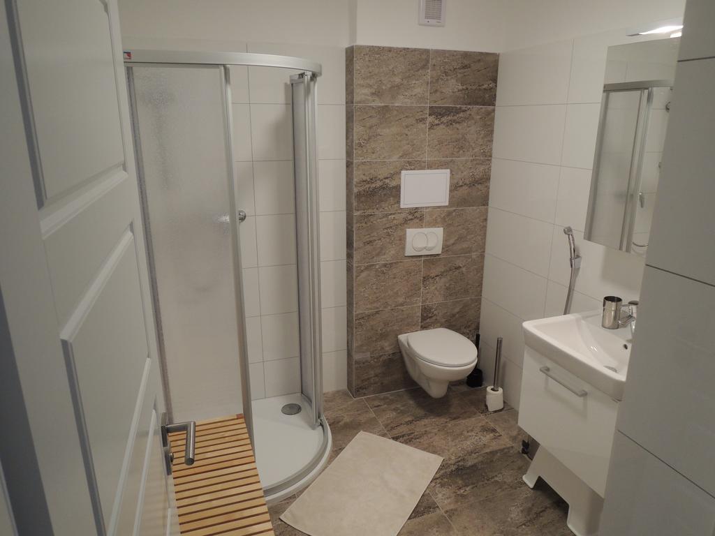 Apartmány Hlohovec Esterno foto