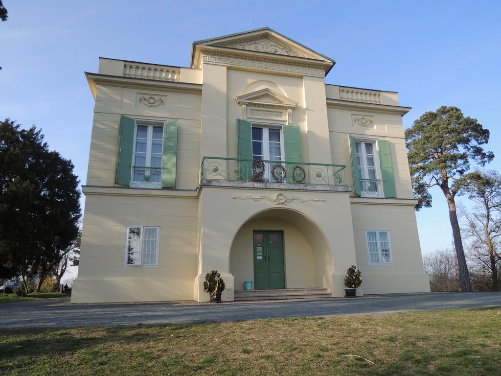 Apartmány Hlohovec Esterno foto