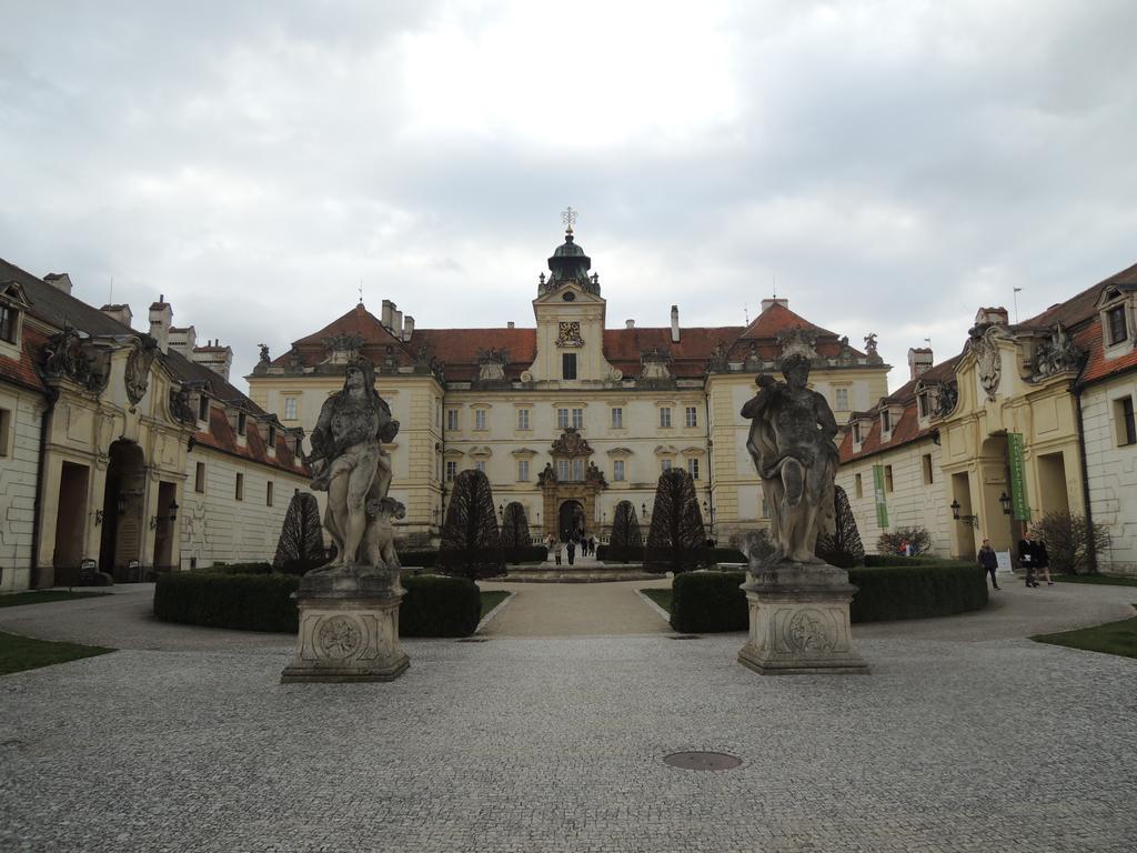 Apartmány Hlohovec Esterno foto