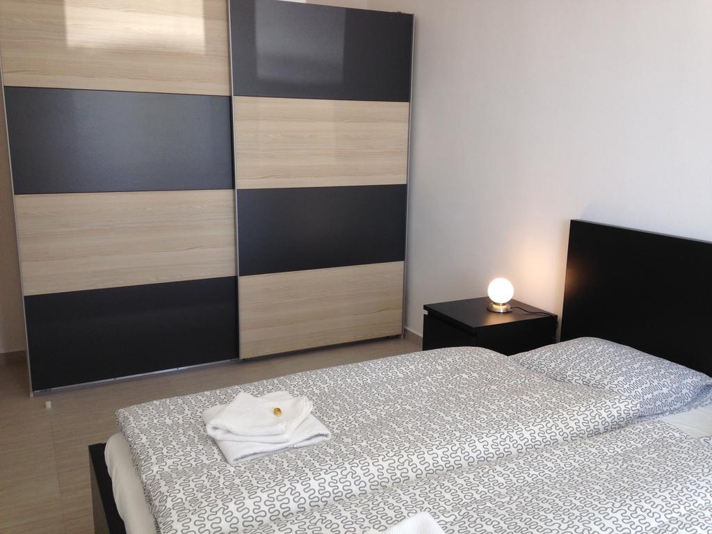 Apartmány Hlohovec Esterno foto