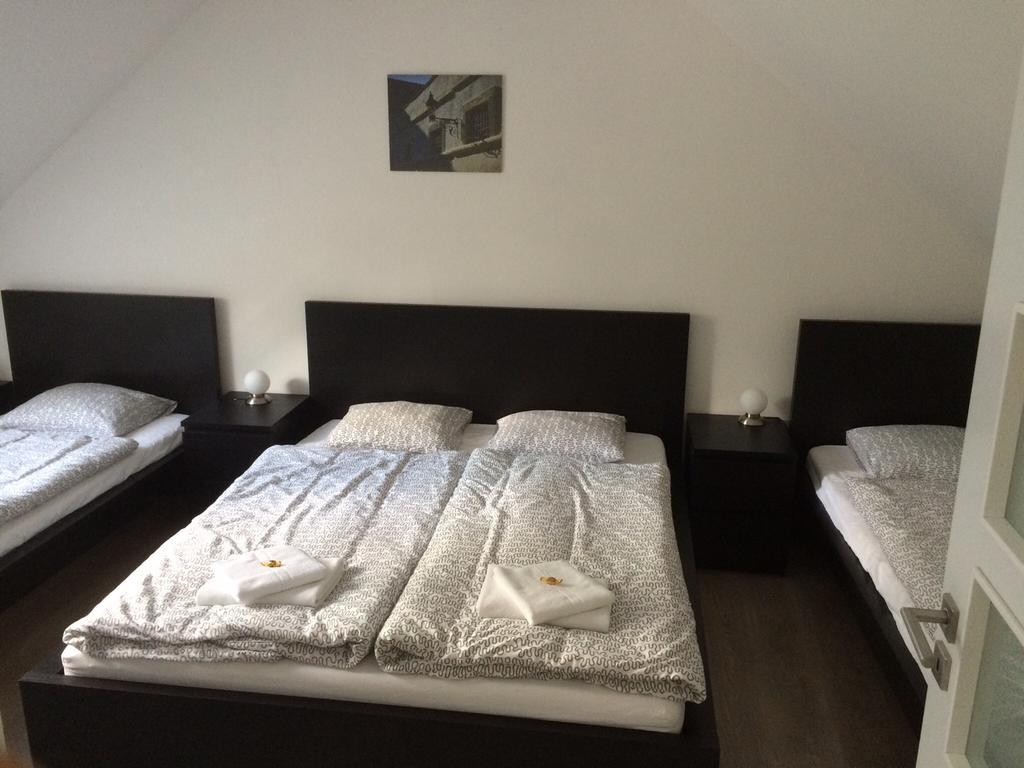 Apartmány Hlohovec Esterno foto